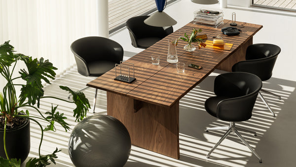 Bookmatch Table 275 cm / 108.3 in Oak by Philippe Malouin - Hem
