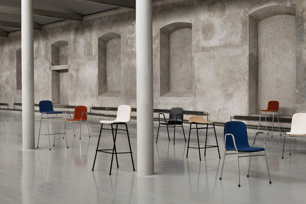Touchwood Armchair Black / Black by Lars Beller Fjetland - Hem