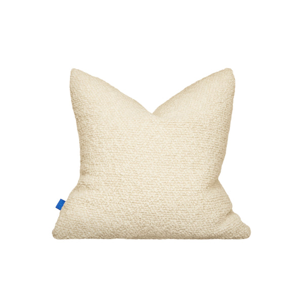 Chunky Bouclé Cushion Medium Eggshell